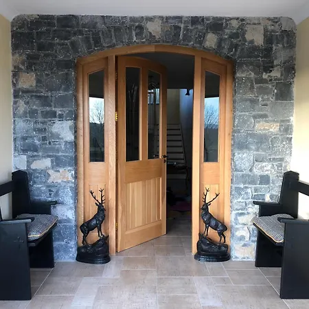 Ballyhourode House & Self Catering *