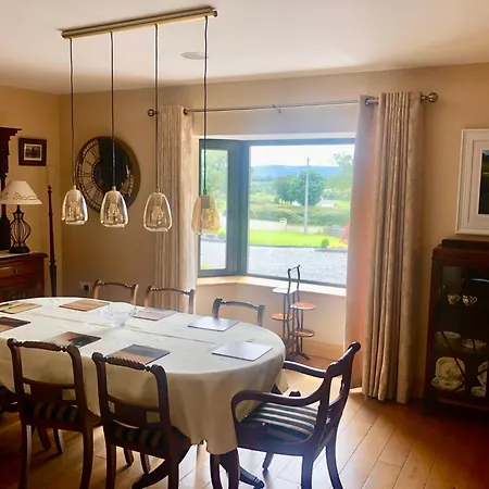 Homestay Ballyhourode House & Self Catering