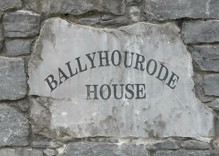 Ballyhourode House Dun ar Aill